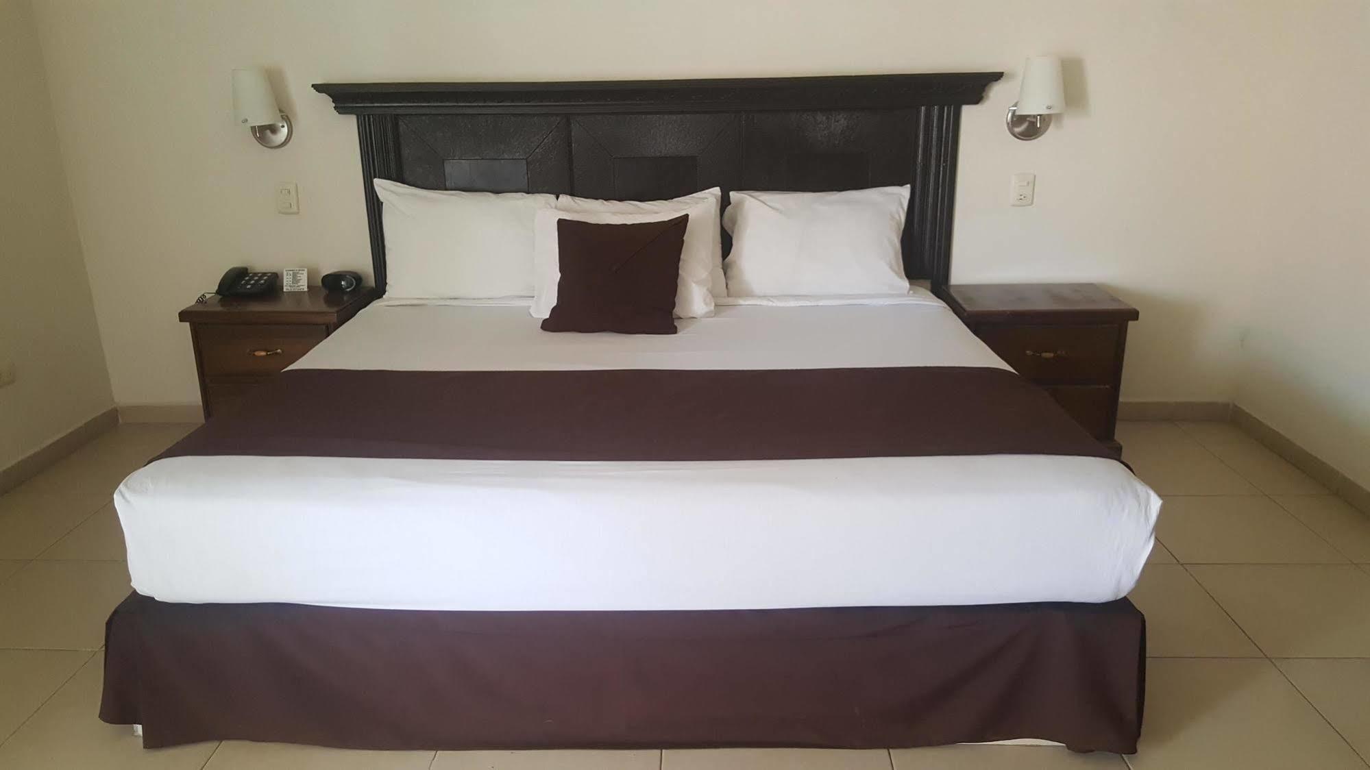 Hotel Go Inn Monclova Esterno foto